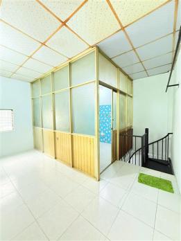 Bán nhà ngay chợ Phạm Văn Hai, 21m2 SHR vuông vức hơn 2 tỷ