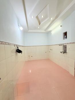 Ngay chợ Phạm Văn Hai - DT 25m2 - sổ hồng riêng vuông đẹp - giá 2,7 tỷ