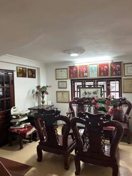 CHO THUÊ NHÀ CÁT LINH, DT 76m x 4 Tầng, Giá 21 triệu  ( có thương lượng)