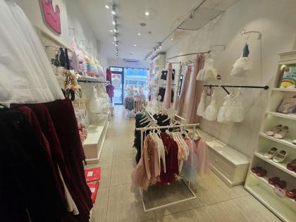 CHO THUÊ MẶT BẰNG KINH DOANH ĐẸP – KIM MÃ (GẦN GIANG VĂN MINH, NHÀ HÁT CHÈO) Diện tích 45m , giá 20 triệu.