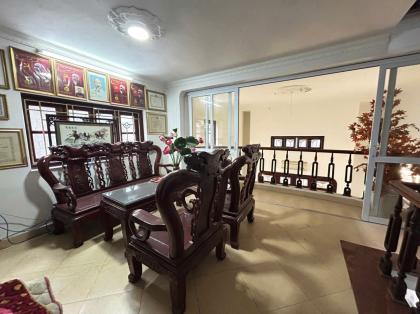 CHO THUÊ MẶT BẰNG KINH DOANH ĐẸP – KIM MÃ (GẦN GIANG VĂN MINH, NHÀ HÁT CHÈO) Diện tích 45m , giá 20 triệu.