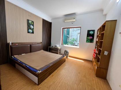 Cho thuê nhà đẹp KĐT Văn Quán 70m x 4 tầng 22 triệu 0903409888