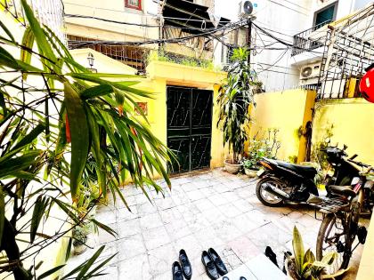 Bán Nhà Phố Nguyễn Đình Thi Tây Hồ 70m2-3T Thông 18,8 Tỷ Có Thượng Lượng.