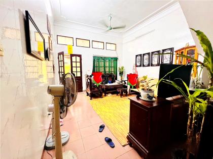 Bán Nhà Phố Nguyễn Đình Thi Tây Hồ 70m2-3T Thông 18,8 Tỷ Có Thượng Lượng.