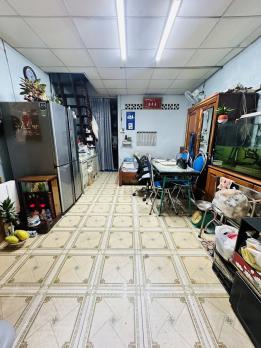 Gần Sân Bay Tân Sơn Nhất - DT 34M2 - Ngang 4m - giá 3,8 tỷ.