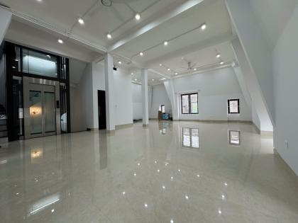 BIỆT THỰ ĐẠI MỖ - NAM TỪ LIÊM cũ, LÔ GÓC, 207M, 3MT 40M, Nhà đẹp đẳng cấp, ở ngay, 6x tỷ