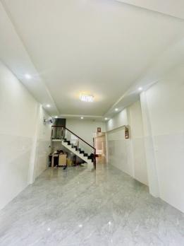 Khu đẳng cấp HOÀNG VIỆT - ÚT TỊCH, 52m2 -> mặt tiền gần 4.5m xe hơi ngủ nhà, CHỈ 8 TỶ.