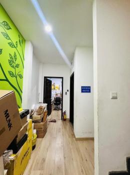 Bán nhà Hẻm 10m, Nguyễn Cửu Đàm - ngay Công viên, 5x19m, 5 Tầng - 5PN, 16,8 tỷ.