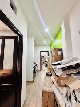 Bán nhà Hẻm 10m, Nguyễn Cửu Đàm - ngay Công viên, 5x19m, 5 Tầng - 5PN, 16,8 tỷ.