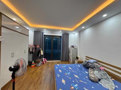 Bán nhà đường Giáp Nhất, Thanh Xuân, nhà đẹp, ngõ rộng, gần ô tô