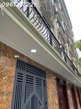 Bán nhà tu hoàng, phương canh, 7 tầng thang máy, hơn 7 tỷ