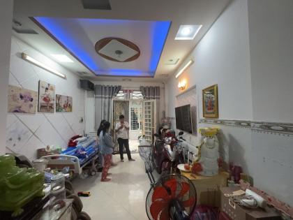 Quận Phú Nhuận - Bán nhà hẻm xe hơi TPHCM, khu kinh doanh, giá rẻ