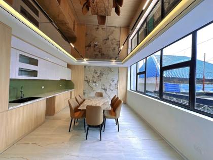 Cần bán nhà riêng 6 tầng thang máy ngõ 69A Hoàng Văn Thái SDCC