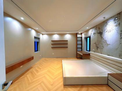 Cần bán nhà riêng 6 tầng thang máy ngõ 69A Hoàng Văn Thái SDCC