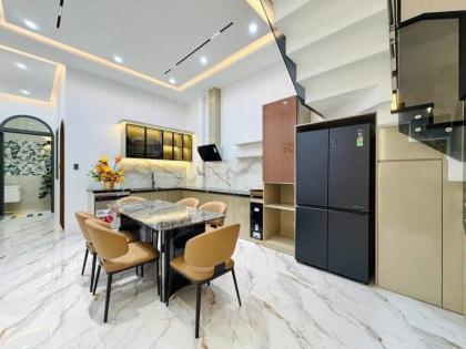 Bán nhà MT Nguyễn Duy Cung, gần Phan Huy Ích, ngay Emart, 4,3x24m 3 Tầng, 12,9 tỷ.