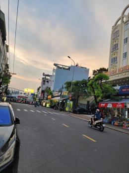 Bán nhà Mặt tiền Trần Thái Tông - gần Trường Chinh, 6x20m, hậu 8m, Cấp 4, 22,9 tỷ.