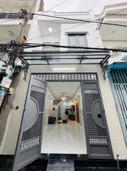 Cơ hội vàng! Bán nhà 2 tầng 4x12m hẻm Lê Thúc Hoạch Tân Phú, sổ hồng, chỉ 5.7 tỷ.