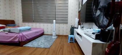 Bán nhà KĐT Đại Kim, đường Nguyễn Xiển, 83m2,5 Tầng, 5m MT, Giá 30 tỷ