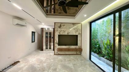 Bán nhà phố đường Hoàng Văn Thái, Thanh Xuân, 6 tầng thang máy mới, nhà đẹp full nội thất