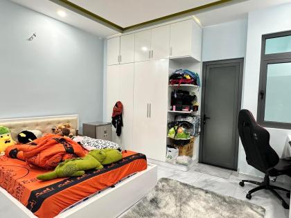 ĐỊNH CƯ Bán Nhà Đẹp 5 Tầng Xe Hơi Thông Lê Văn Sỹ, 46m2, Nhỉnh 9 Tỷ TL