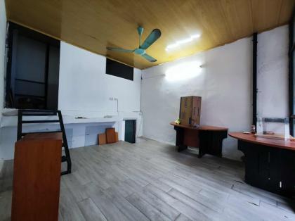 CHO THUÊ NHÀ ĐƯỜNG HUỲNH THÚC KHÁNG, ĐỐNG ĐA, MẶT NGÕ Ô TÔ TRÁNH, SPA, SALON, HIỆU THUỐC