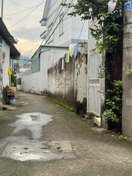 CHỈ 3,1 TỶ CẤP 4 198M2 NGANG KHỦNG 12M GẦN CHỢ HÓC MÔN ĐƯỜNG LÊ LỢI. THỊ TRẤN HÓC MÔN.