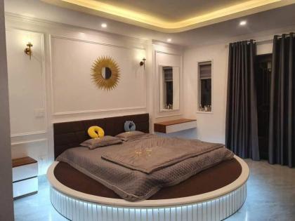 bán liền kề văn phú, 2 mặt tiền trước sau, thang máy, 109m2, mặt tiền 6,4m, giá 25 tỉ