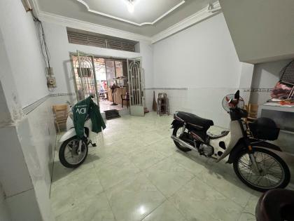 Bán nhà MT Lê Thị Chợ Quận 7 – diện tích 5x24m, 2 tầng, đang kinh doanh CHDV