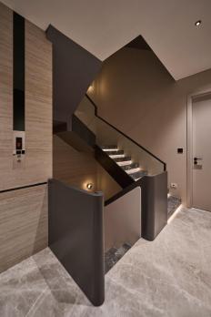 **Bán nhà HXH Đặng Văn Sâm, phường 2 quận Tân Bình (6,5x15) cạnh công viên