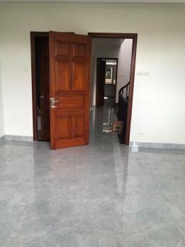 Cho thuê nhà Làng Việt Kiều Nguyễn Văn Lộc 80m x 4 tầng giá 27 triệu 0903409888