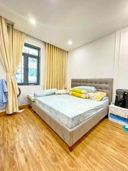 SÁT MT! Bán Nhà Đẹp 4 Tầng DT Khủng Nguyễn Trọng Tuyển, 52m2, Nhỉnh 7 Tỷ TL