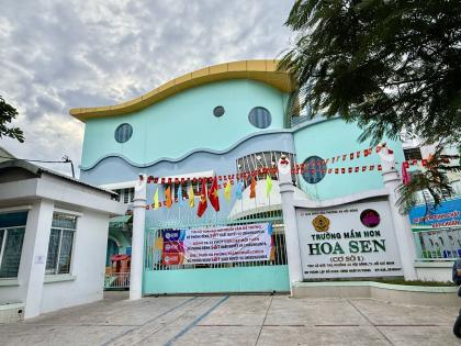 Nhà NGỘP hẻm 730 Lê Đức Thọ 90m2 ngang 4.1m 5 lầu gara view sông có PN người già 9.5 tỷ