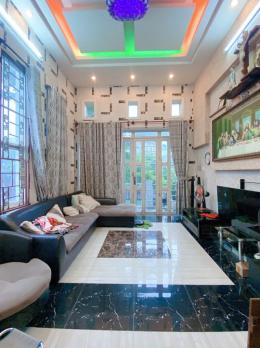 Nhà NGỘP hẻm 730 Lê Đức Thọ 90m2 ngang 4.1m 5 lầu gara view sông có PN người già 9.5 tỷ