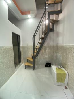 CHỈ 1 TỶ XÍ  HÒA HƯNG QUẬN 10 –5 TẦNG 3PN 3WC GẦN MẶT TIỀN MBVB.