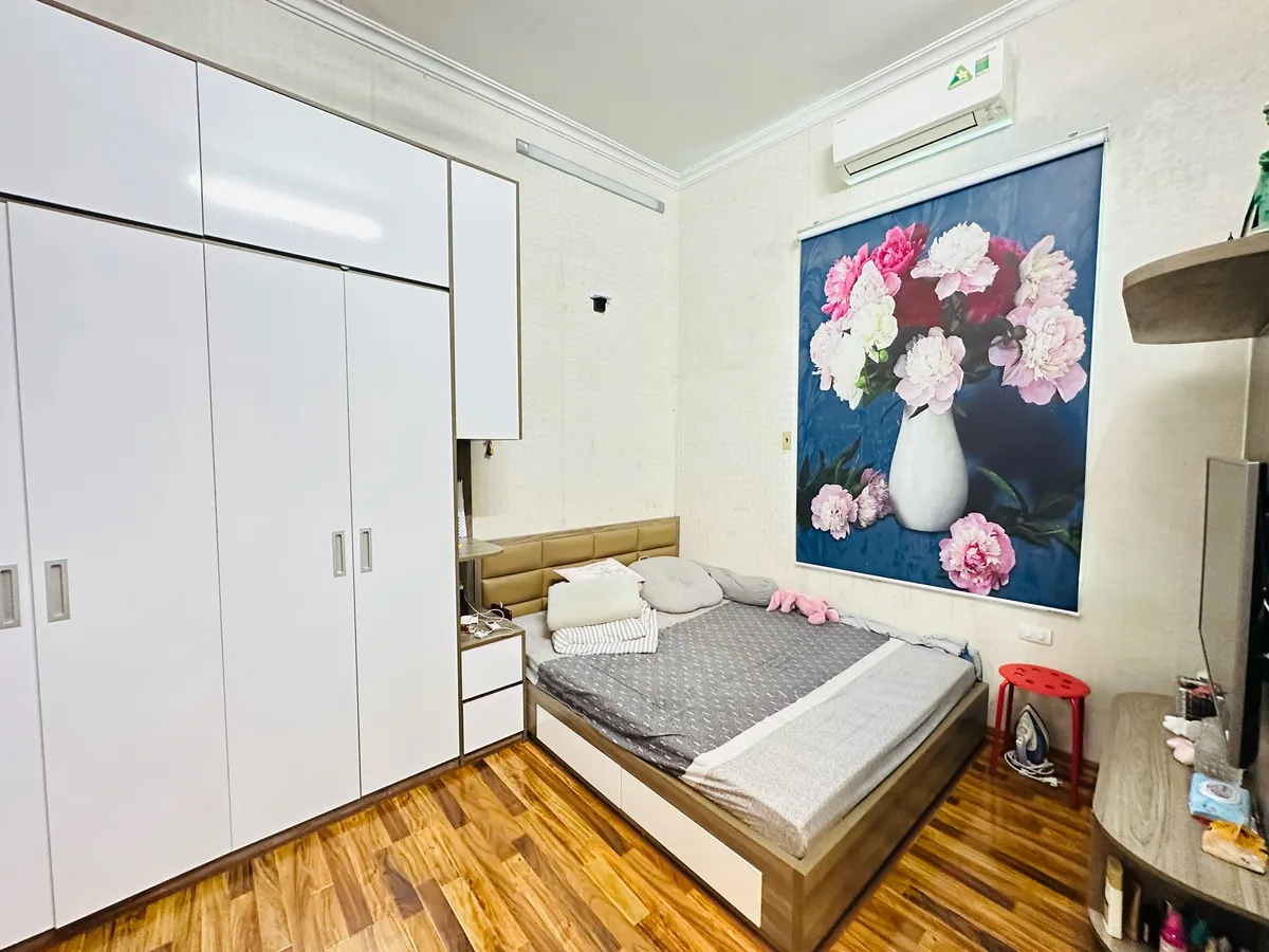 Bán nhà Quán Thánh, Ba Đình 135m2 MT 6.8m giá 34.8 tỷ, KD xây tòa