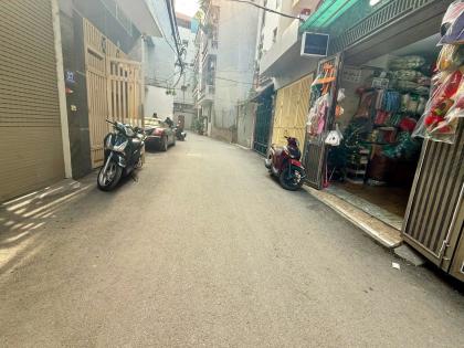 Phân Lô Quân Đội, Phố Bùi Xương Trạch, Ô tô, KD, 54m2, 5T, 12.6 Tỷ.