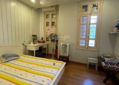 Bán nhà mặt phố Thượng Đình, mặt sông, 1 mặt ngoc 1 mặt phố 40m giá 16 Tỷ