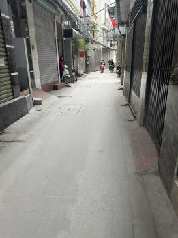 Bán nhà đường Nguyễn Trãi, Thanh Xuân, nhà dân xây, ngõ rộng, gần ô tô, gần Royal City