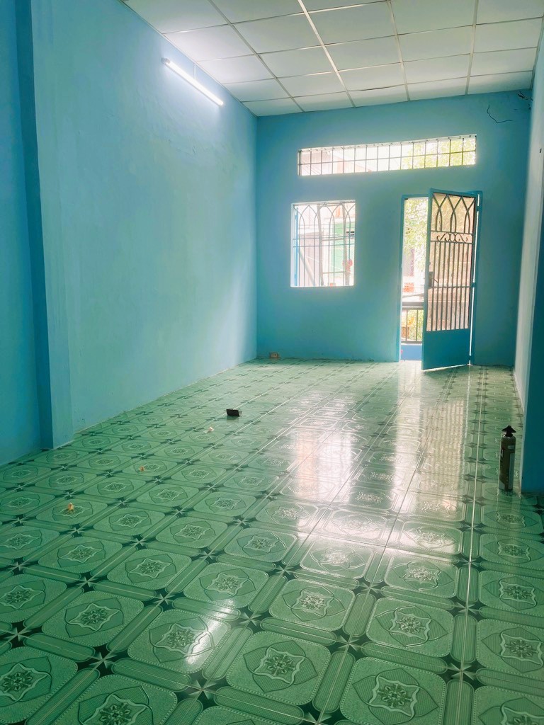 40m2 HXH THÔNG LẠC LONG QUÂN, HƠN 3 TỶ, mặt bằng KD