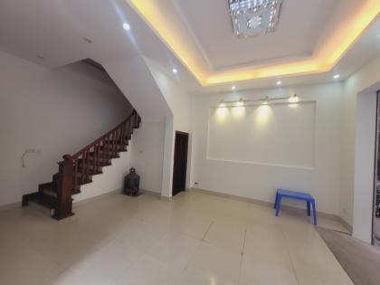 Siêu Phẩm phố Vương Thừa Vũ, Ô Tô, KD, Lô góc 40m2, MT 4.8m, 15 Tỷ