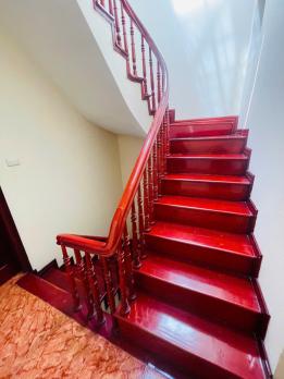 Cho Thuê nhà ngõ 198 Lê Trọng Tấn, diện tích 47m x 5tầng, mặt tiền 4m, giá 15 triệu.