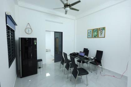 Lô góc mặt tiền đẹp Hiệp Thành 23 - nhà 3 tầng (8x25) 4PN, Quận 12 Giá rẻ