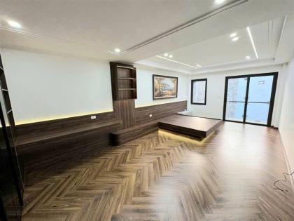 BÁN NHÀ NGỌC THỤY  LONG BIÊN, GA RA Ô TÔ LEXUS , THANG MÁY, FULL NỘI THẤT, KD, Ô TÔ TRÁNH, CÓ 11.X TỶ