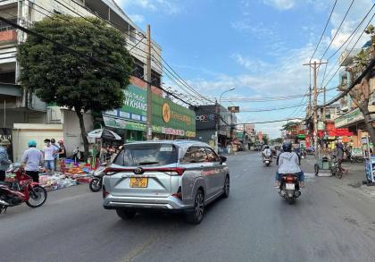 Bán nhà hẻm 6m ngang 5m 4 tầng BTCT 70m2 tung tăng đến Emart 2 Phan Huy Ích chỉ 8.3 tỷ