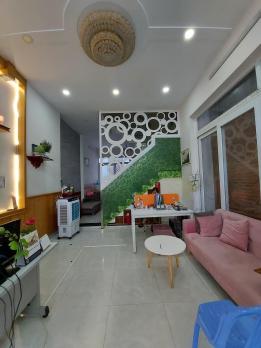 HOT! Bán Nhà Đẹp 5 Tầng Xe Hơi Thông Lý Chính Thắng, 42m2, Nhỉnh 7 Tỷ TL