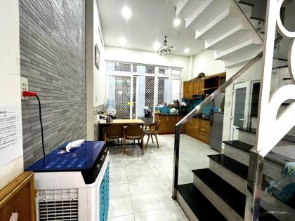 HOT! Bán Nhà Đẹp 5 Tầng Xe Hơi Thông Lý Chính Thắng, 42m2, Nhỉnh 7 Tỷ TL