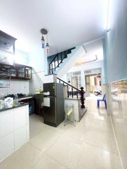 GIÁ RẺ CHỈ 3,25 TỶ NHÀ 2 TẦNG ĐÚC, HẺM XE HƠI ĐẬU CỬA GẦN TRƯỜNG ĐẠI HỌC GTVT. TÂN CHÁNH HIỆP,