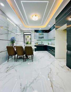 Bán nhà Hoàng Đạo Thành, ô tô vào nhà, 2 Thoáng, 48m2, MT 4m, 15 Tỷ.