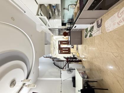 Bán nhà 4 lầu đi bộ tới CV Làng Hoa hẻm 347 Lê Văn Thọ ngang 4.5m 81m2 sổ A4 9 tỷ hơn.