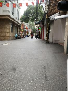 6 Tầng Thang Máy, Vũ Tông Phan, gần Ô Tô, gần phố, gần Hồ, 37m2, 9.6 Tỷ